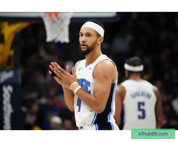 NBA连罚庄神射击萨格斯扔牙套两人各被罚二万五